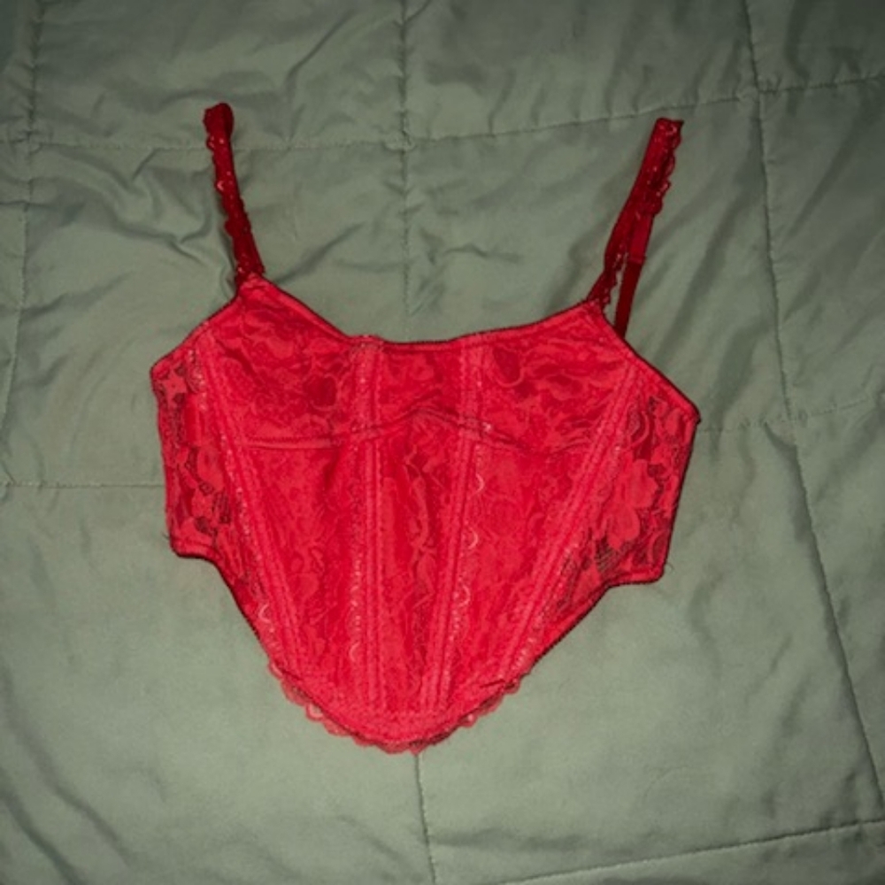 Elegant Red Lace Bustier
